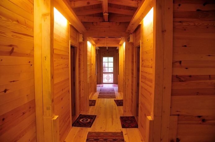 Imagen de los interiores del Ahsap Loya Hotel. Foto 20