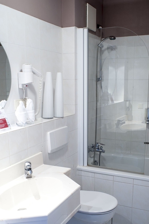 Imagen de la habitación del Airport Hotel By The New Yorker. Foto 3