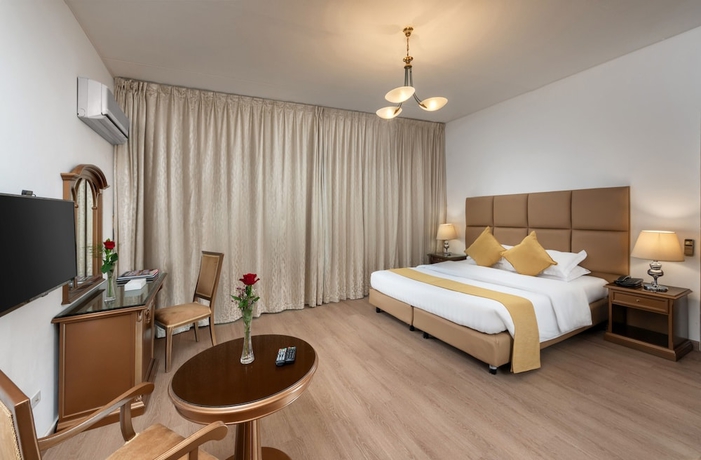 Imagen de la habitación del Airport Hotel. Foto 3