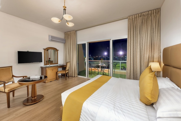 Imagen de la habitación del Airport Hotel. Foto 10