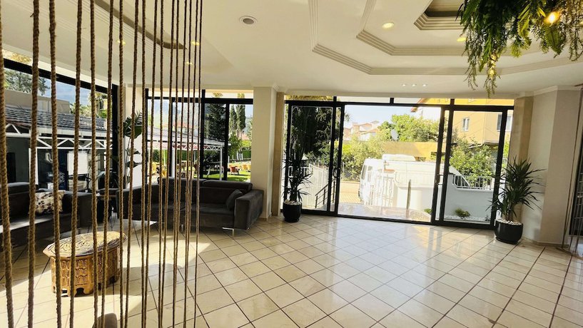 Imagen de los interiores del Akar Palace Resort Hotel. Foto 13