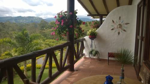 Imagen de la habitación del Akawanka Lodge. Foto 5