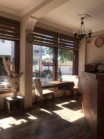 Imagen de los interiores del Akay Hotel. Foto 18