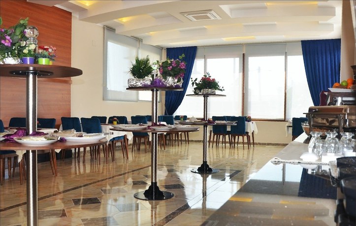Imagen de los interiores del Akcali Hotel. Foto 13