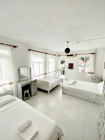 Imagen de la habitación del Akdeniz Pansiyon. Foto 15