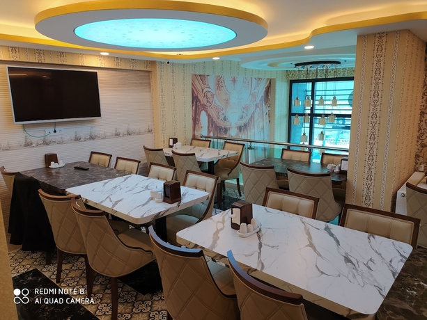 Imagen del bar/restaurante del Akdeniz Van Otel. Foto 9