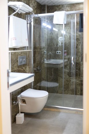 Imagen de la habitación del Akdeniz Yaşam Otel. Foto 6