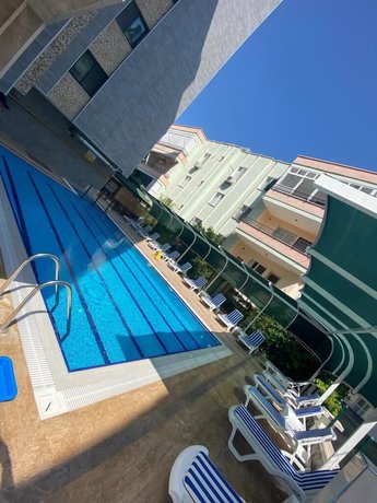 Imagen de la piscina del Akdeniz Yaşam Otel. Foto 10