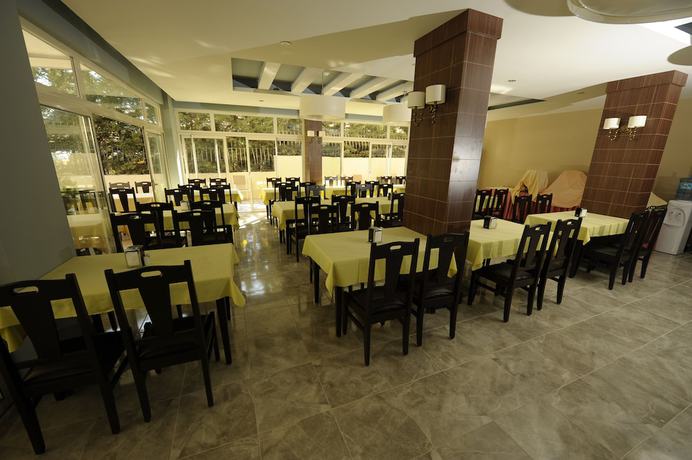 Imagen del bar/restaurante del Akdora Elite Hotel And Spa. Foto 2