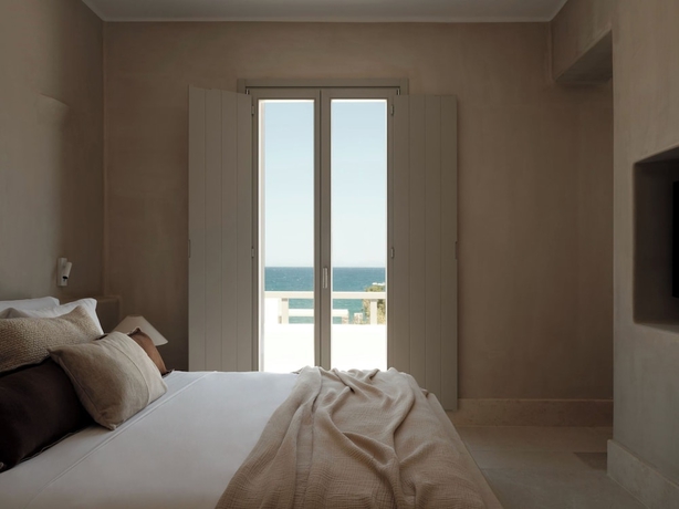 Imagen de la habitación del Akria Seaside Suites. Foto 9