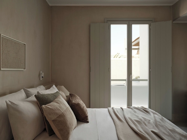 Imagen de la habitación del Akria Seaside Suites. Foto 12