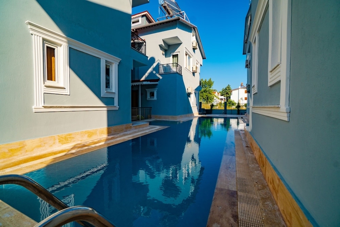 Imagen de la piscina del Akropolis Medusa Otel. Foto 16