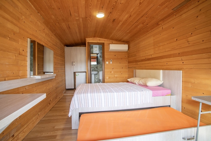 Imagen de la habitación del Akyaka - Akbuk Fullmoon Bungalow Camping. Foto 7