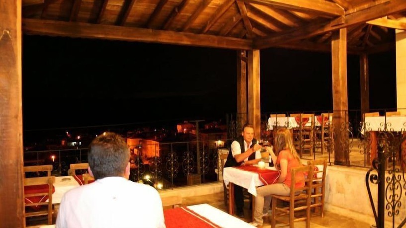 Imagen del bar/restaurante del Akyol Hotel. Foto 4