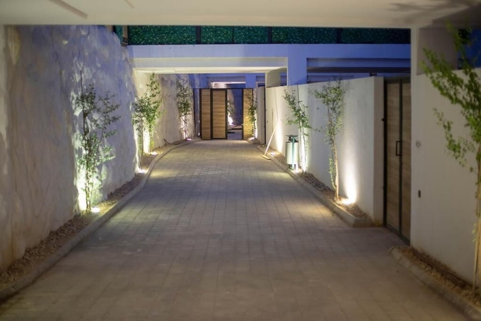 Imagen de los interiores del Al Ammariah Hills Resort. Foto 15
