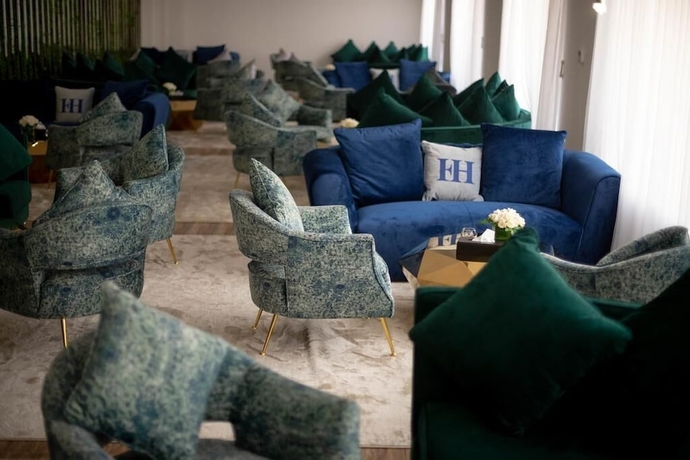 Imagen de los interiores del Al Ammariah Hills Resort. Foto 16
