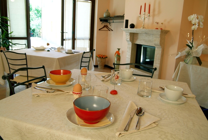 Imagen del bar/restaurante del Al Crepuscolo Agriturismo. Foto 2