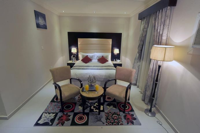 Imagen de la habitación del Al Janadriyah Suites 7. Foto 10