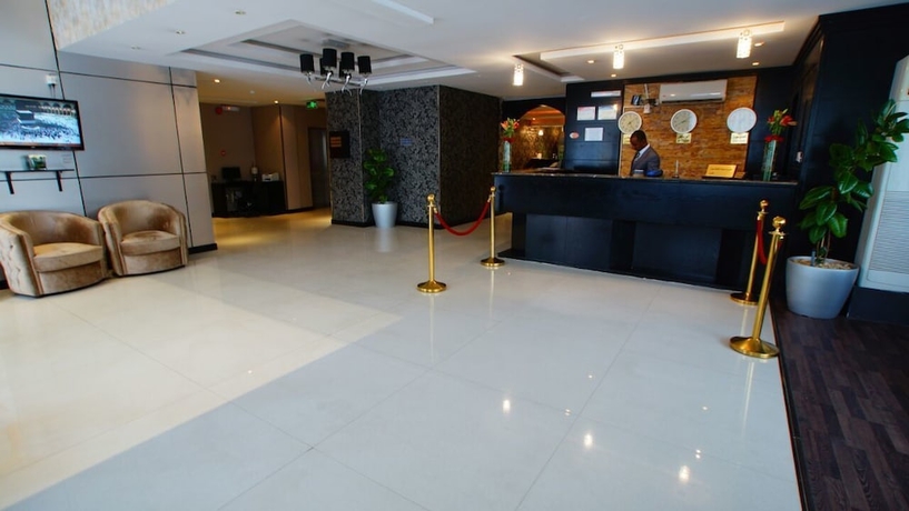 Imagen de los interiores del Al Muhaidb Al Diwan - Al Olaya. Foto 15