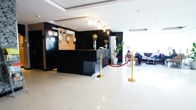 Imagen de los interiores del Al Muhaidb Al Diwan - Al Olaya. Foto 16