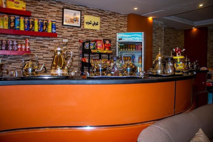 Imagen del bar/restaurante del Al Muteb Suites Al Falah 1. Foto 2