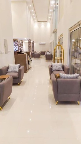 Imagen de los interiores del Al Muteb Suites Al Najah. Foto 9