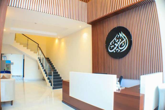 Imagen de los interiores del Al Muteb Suites Al Yarmouk. Foto 8
