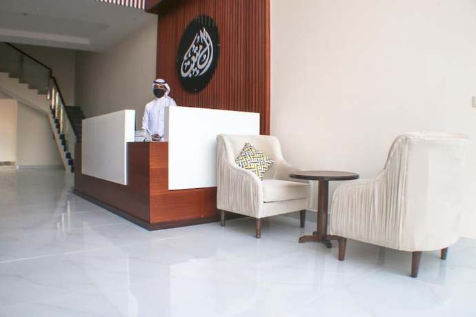 Imagen de los interiores del Al Muteb Suites Al Yarmouk. Foto 9