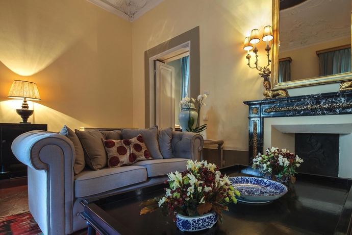 Imagen de los exteriores del Al Palazzo Del Marchese Di Camugliano. Foto 13