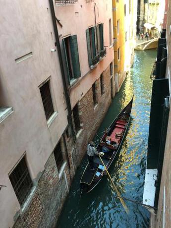 Imagen de los exteriores del Al Palazzo Lion Morosini. Foto 14