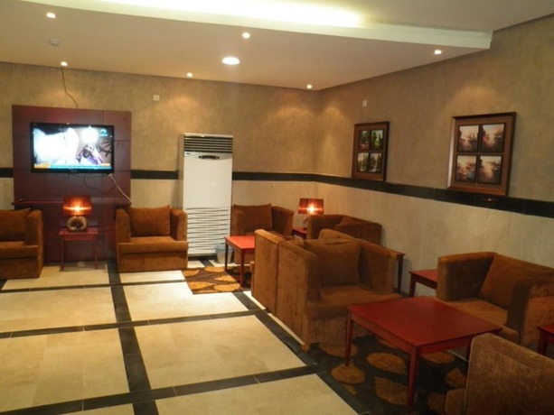 Imagen de los interiores del AlMuhaidb Nadwaa Aparthotel. Foto 12