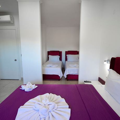 Imagen de la habitación del Ala Hotel. Foto 15