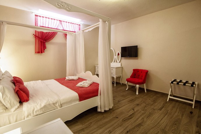 Imagen de la habitación del Ala Rosa Alacati Hotel - Adults Only. Foto 14
