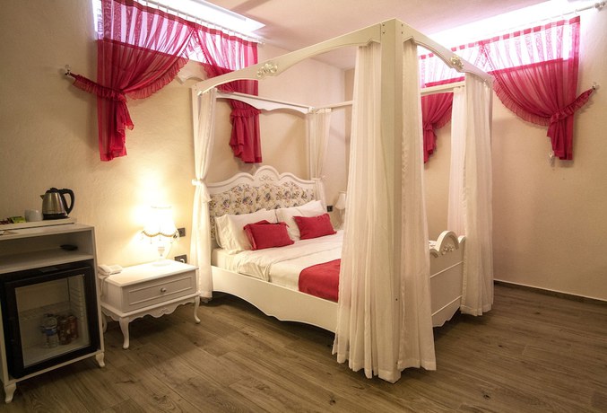 Imagen de la habitación del Ala Rosa Alacati Hotel - Adults Only. Foto 15
