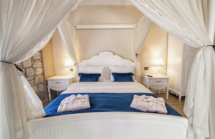 Imagen de la habitación del Ala Rosa Alacati Hotel - Adults Only. Foto 16
