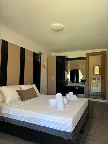 Imagen de la habitación del Alacas Hotel &Ccedil;eşme. Foto 6