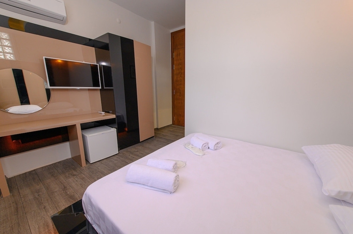 Imagen de la habitación del Alacas Hotel &Ccedil;eşme. Foto 14