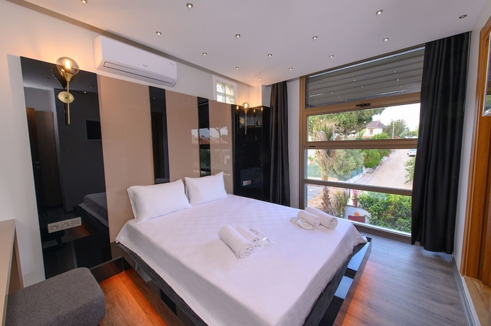 Imagen de la habitación del Alacas Hotel &Ccedil;eşme. Foto 15