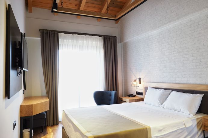 Imagen de la habitación del Alacati Ekmas Hotel. Foto 15