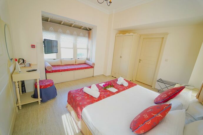 Imagen general del Alacati Marina Palace Otel. Foto 7