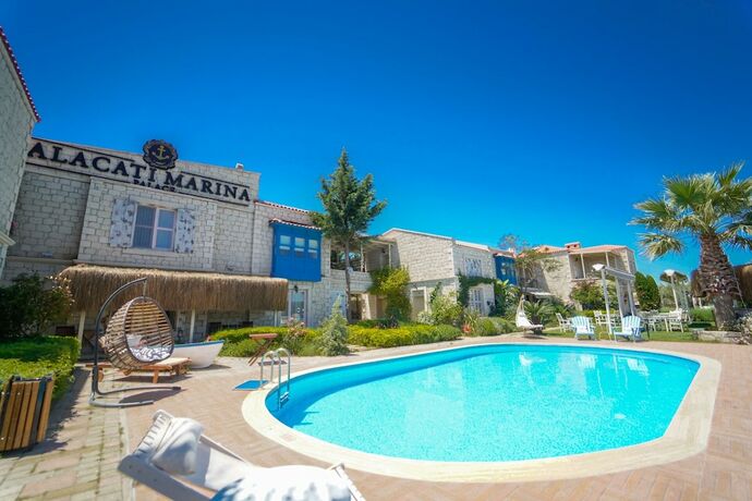 Imagen general del Alacati Marina Palace Otel. Foto 8