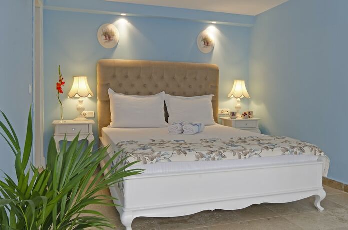 Imagen general del Alacati Roka Tas Otel. Foto 10