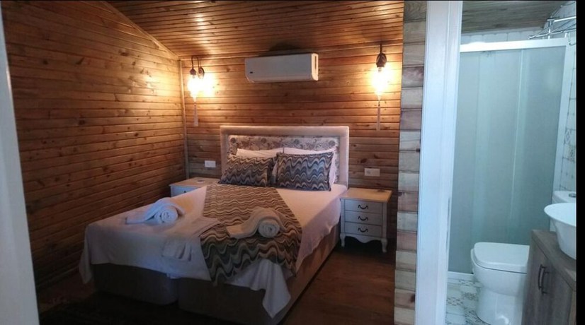 Imagen de la habitación del Alacati Sardunya Hotel. Foto 6