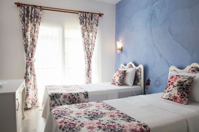 Imagen de la habitación del Ala&ccedil;atı 716 Hotel. Foto 12