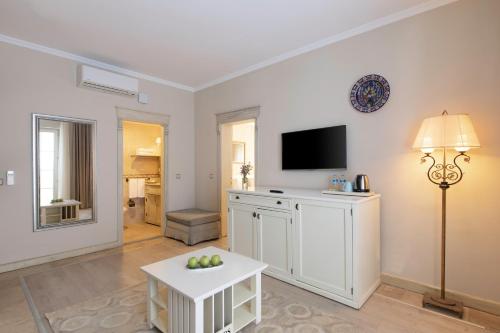 Imagen de la habitación del Ala&ccedil;atı Beach Resort. Foto 19