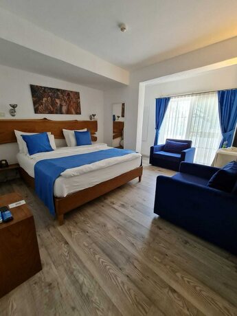 Imagen de la habitación del Ala&ccedil;atı Otel Rebetiko. Foto 11