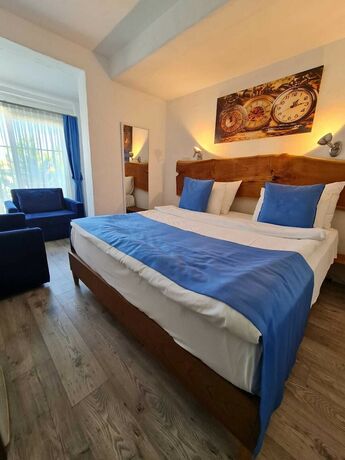 Imagen de la habitación del Ala&ccedil;atı Otel Rebetiko. Foto 17