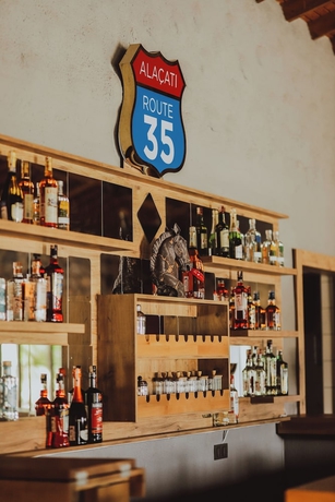 Imagen del bar/restaurante del Ala&ccedil;atı Route 35. Foto 5