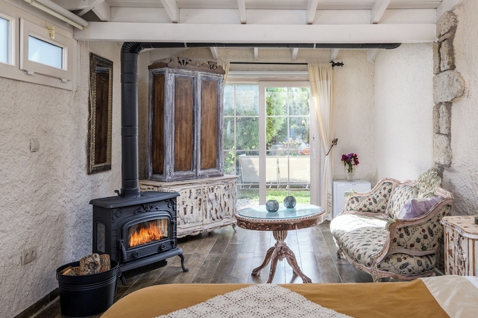 Imagen de la habitación del Ala&ccedil;atı Sultan Konak Butik Otel. Foto 6