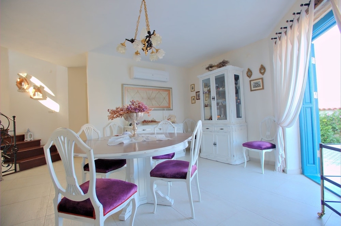 Imagen de los interiores del Ala&ccedil;atı Sultan Konak Butik Otel. Foto 16